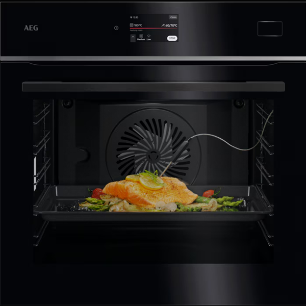Forno AEG TB8SB73ZAB | 70L, SteamPro, A++