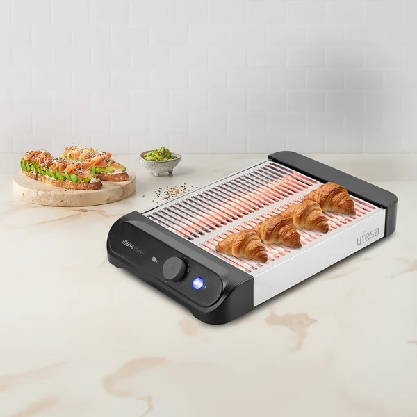 Torradeira UFESA Barley | 4 fatias, 900W, Aço inoxidável