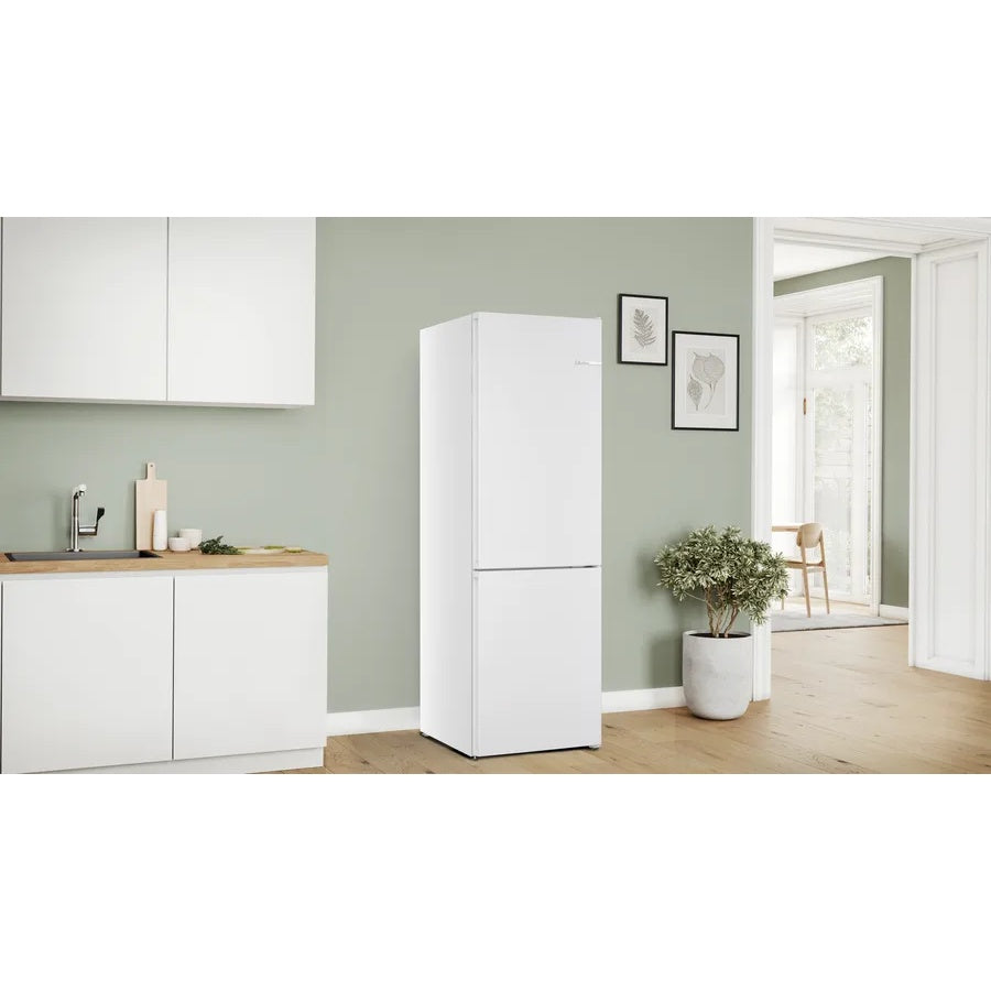 Frigorífico Combinado Bosch KGN362WCF | 321L, 35dB, Classe C