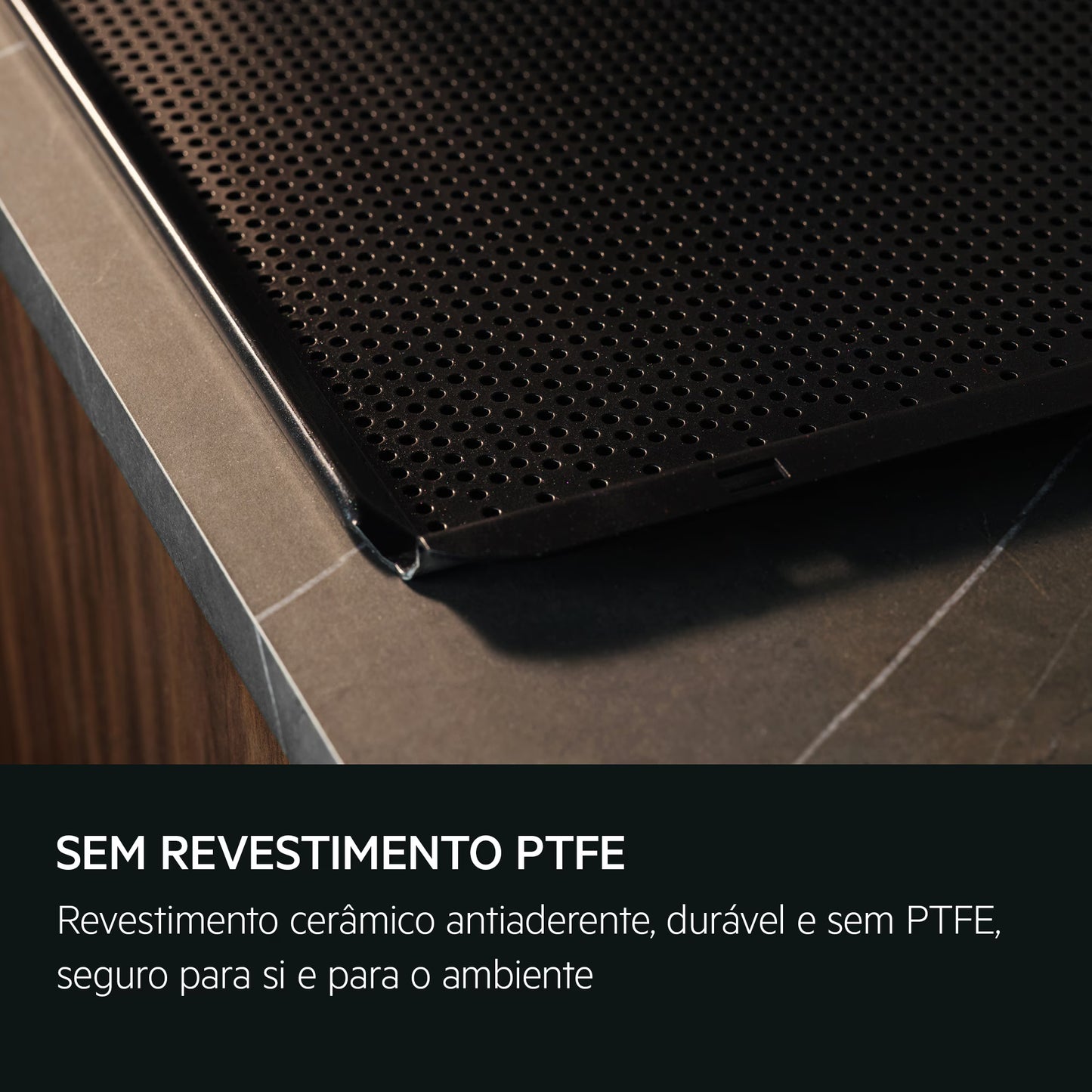 Forno Elétrico AEG TP9SB831AB | 70L, Vapor, Wi-Fi
