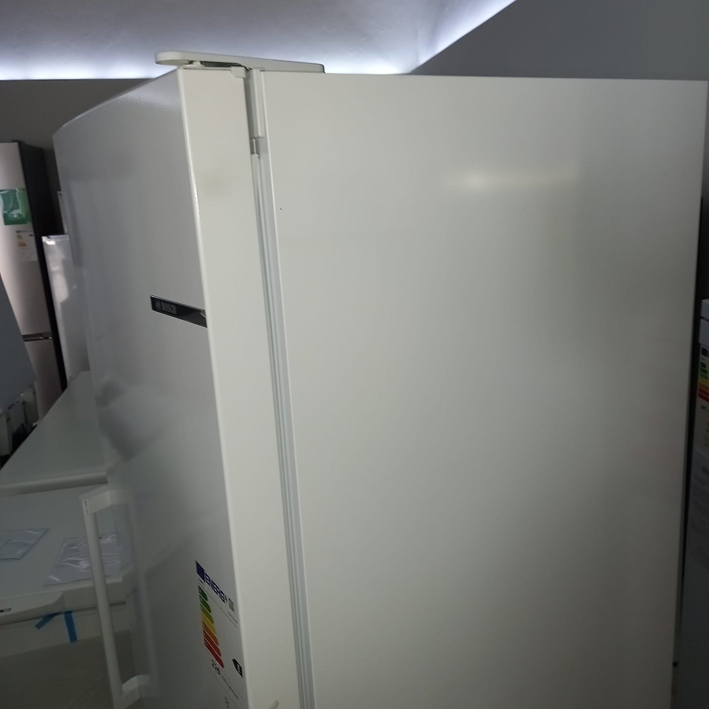 Outlet | Arca Vertical Bosch GSN33VWEP | 246L, No Frost, E