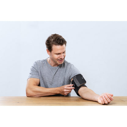 Medidor de Tensão Beurer BM81 | Bluetooth, 2 utilizadores, LED