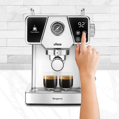 Máquina de Café Expresso Ufesa Bergamo | 1350W, 20bar, 1.8L