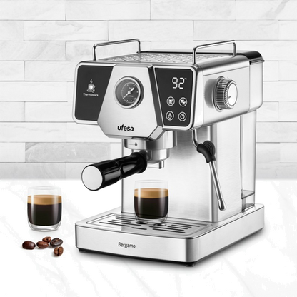 Máquina de Café Expresso Ufesa Bergamo | 1350W, 20bar, 1.8L
