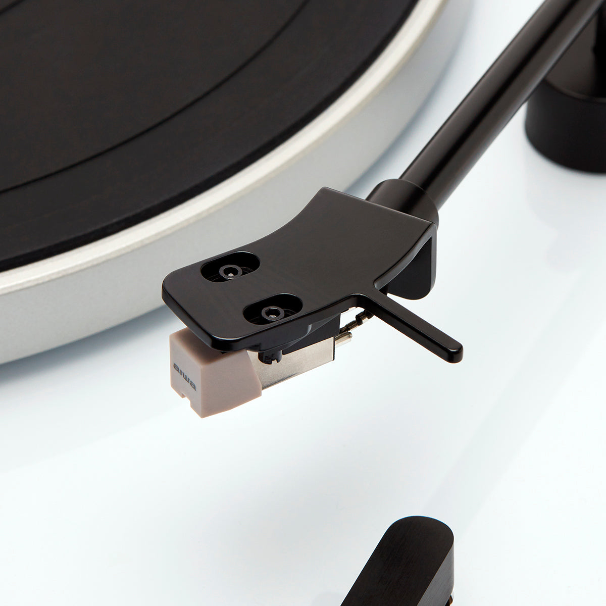 Gira Discos AIWA APX680BTWT | Bluetooth, 33/45 rpm, USB