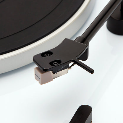 Gira Discos AIWA APX680BTWT | Bluetooth, 33/45 rpm, USB