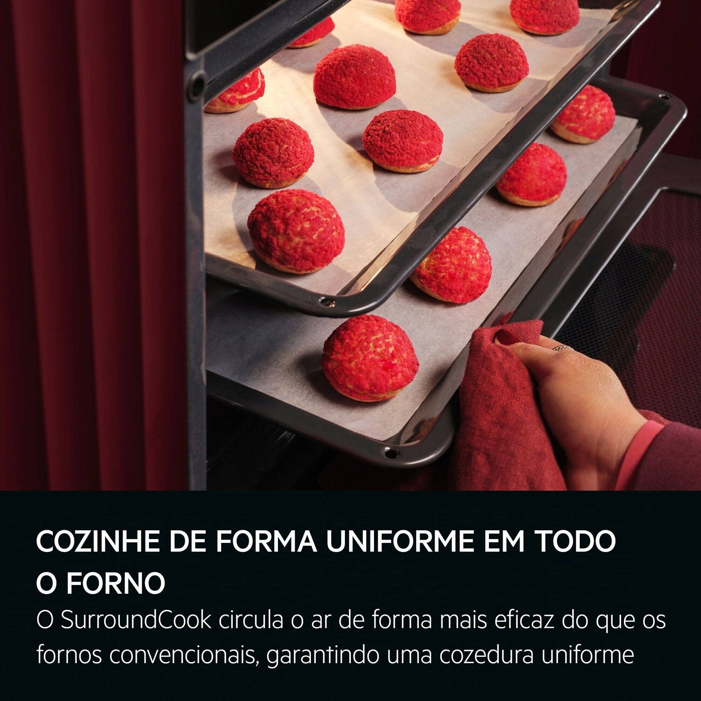 Forno Elétrico AEG GU5PB43FSM | 72L, Pirólise, A++