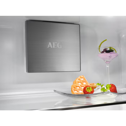 Frigorífico Encastre AEG NSC7P751DS | 376L, No Frost, Classe E