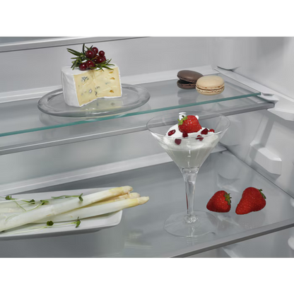 Frigorífico Encastre AEG NSC7P751DS | 376L, No Frost, Classe E