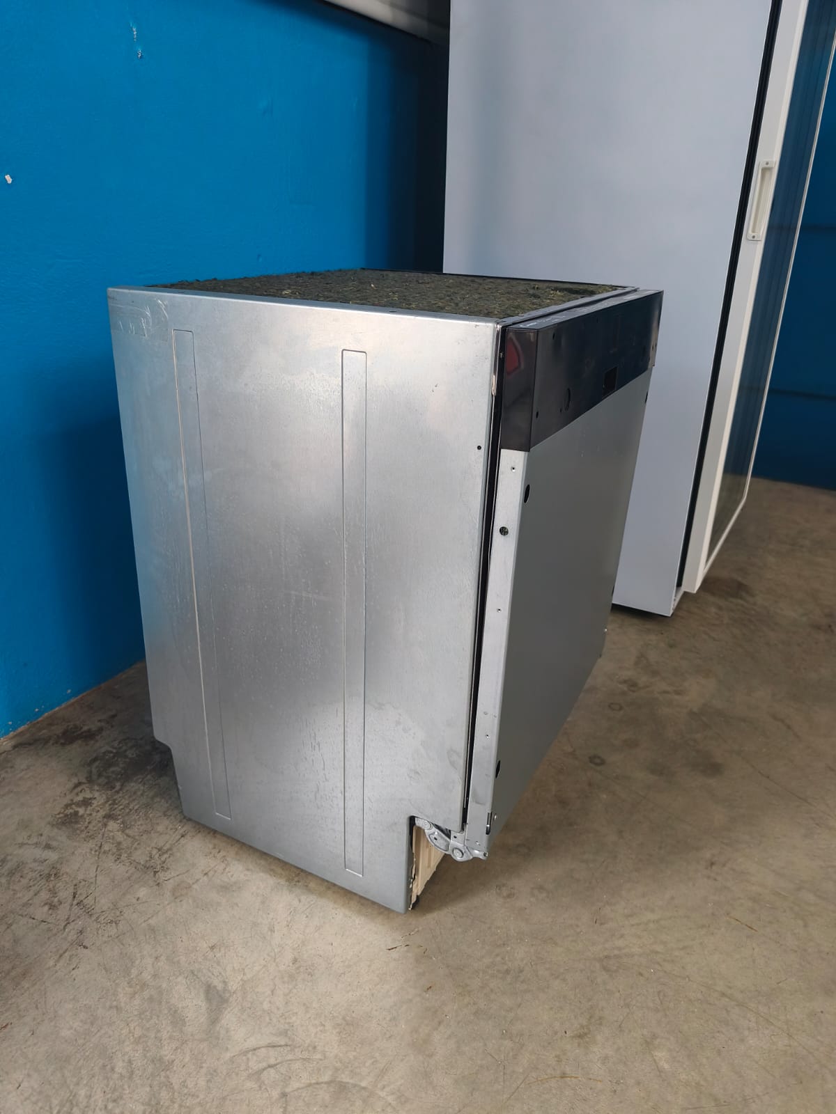 Outlet | Máquina de Lavar Loiça Encastre Candy CDIN4D620PB | 16 talheres