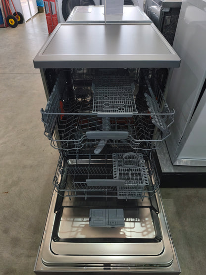 Outlet | Máquina de Lavar Loiça Hotpoint HFC 3C41 CWX | 14 talheres, A+++