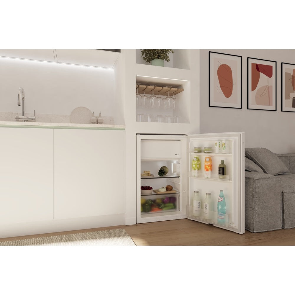 Frigorífico Mini Candy CNOQ-2-S-58-EW | 114L, Classe E, Portas reversíveis