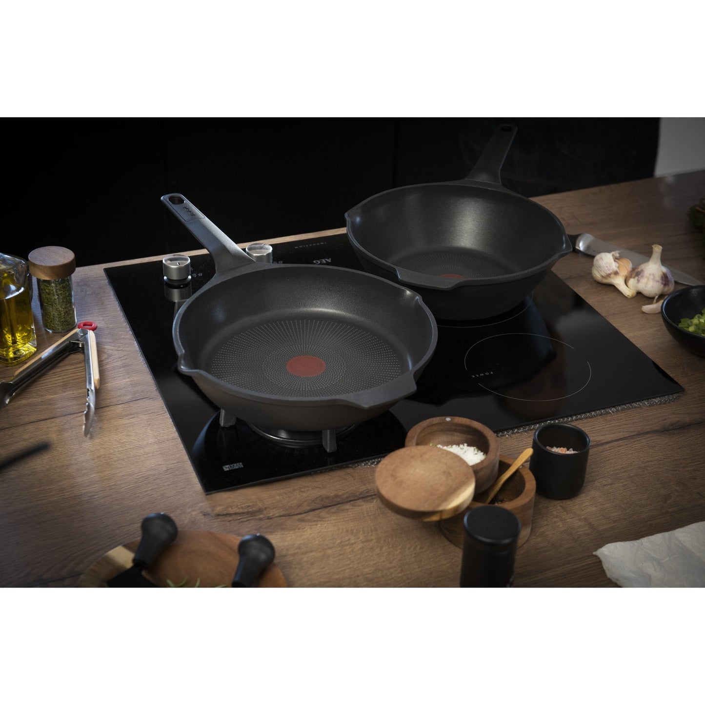 Frigideira Tefal Robusto Indução 28cm | Indução, Antiaderente, 175ºC