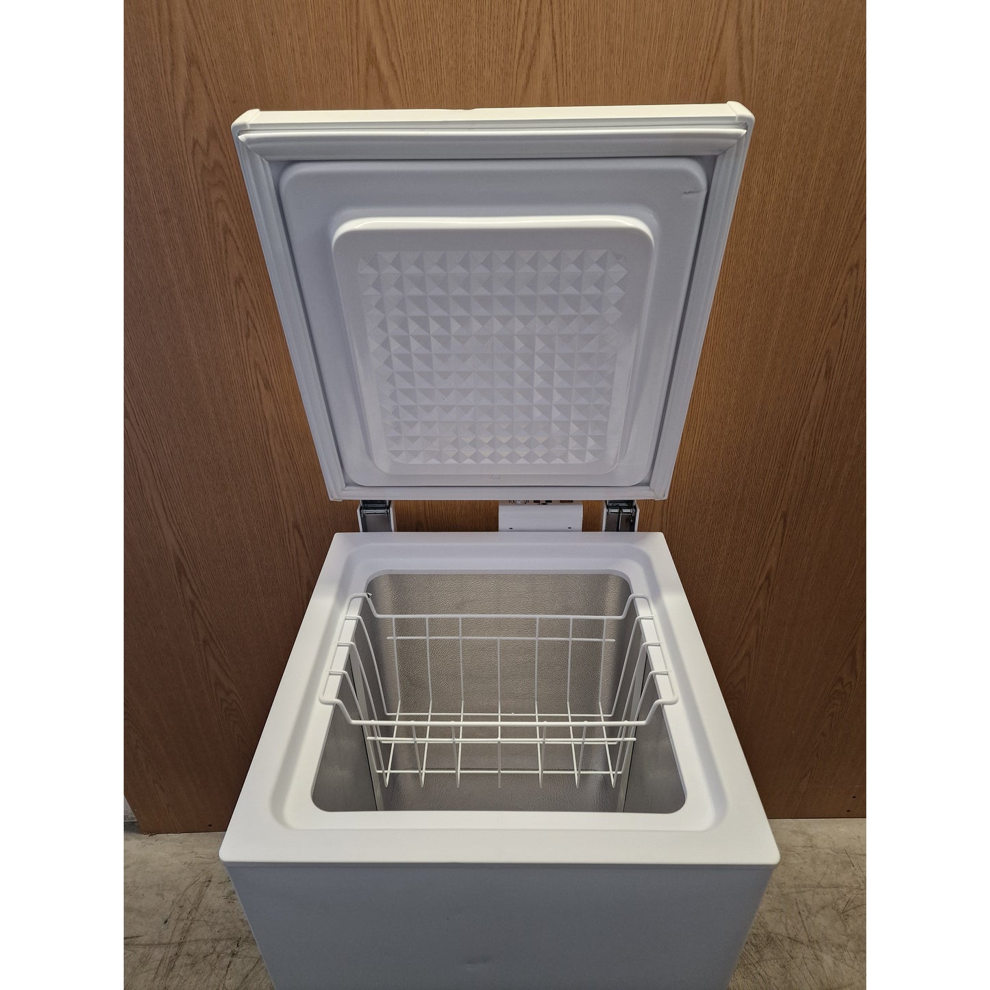 Outlet | Arca Horizontal Indesit OS2A1002 | 99L, Classe F