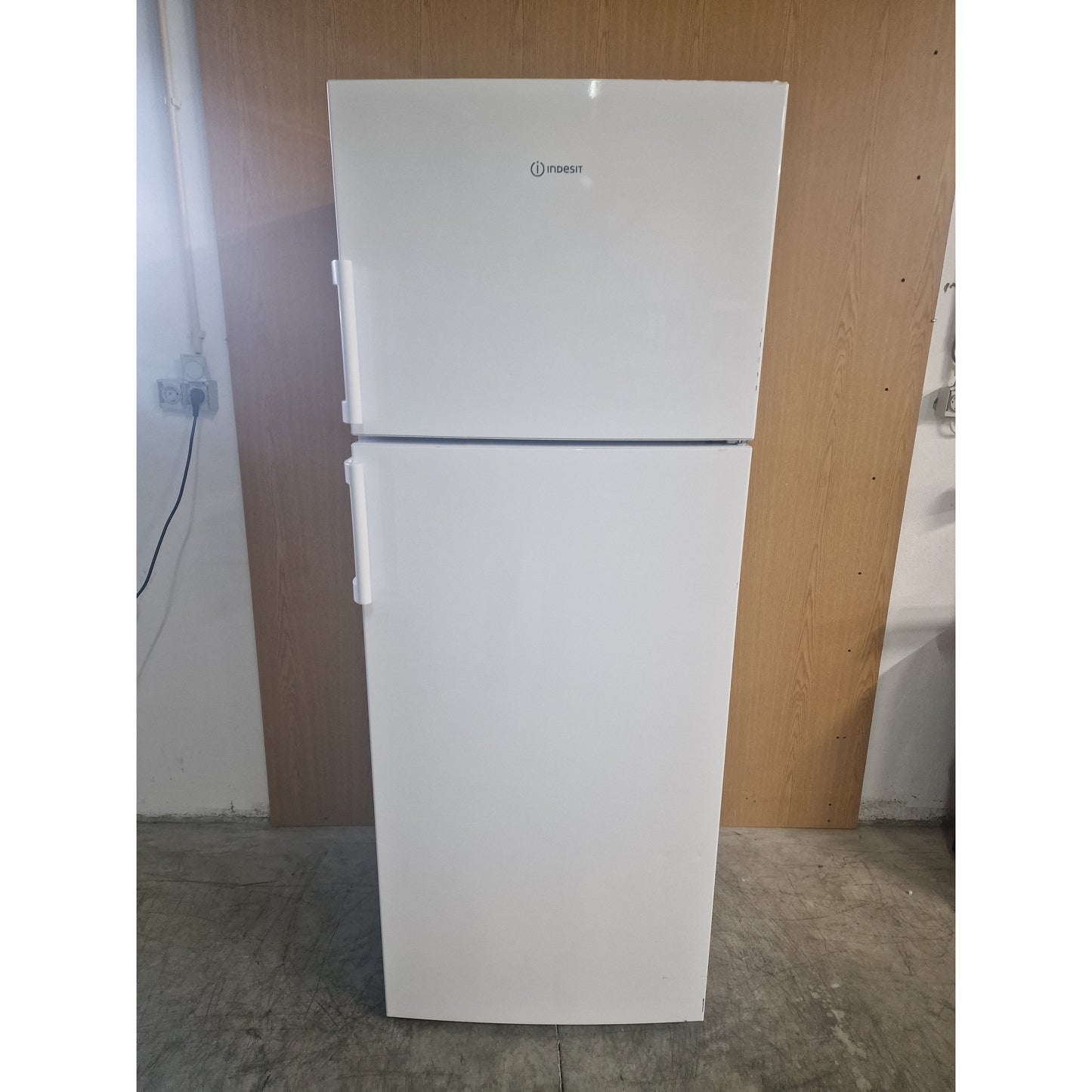 Outlet | Frigorífico Combinado Indesit IT70832W | 437L, Classe E