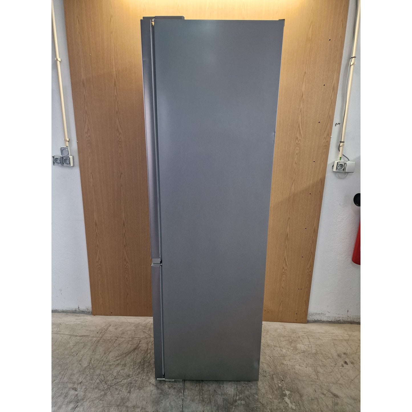 Outlet | Frigorífico Combinado Whirlpool WHK25404XP8E | 355L, A