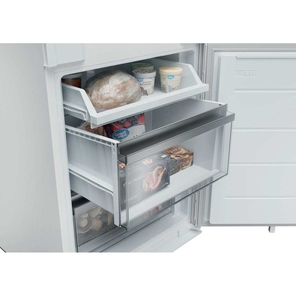 Frigorífico Encastre Haier HBQW5519E | 279L, Wi-Fi, No Frost