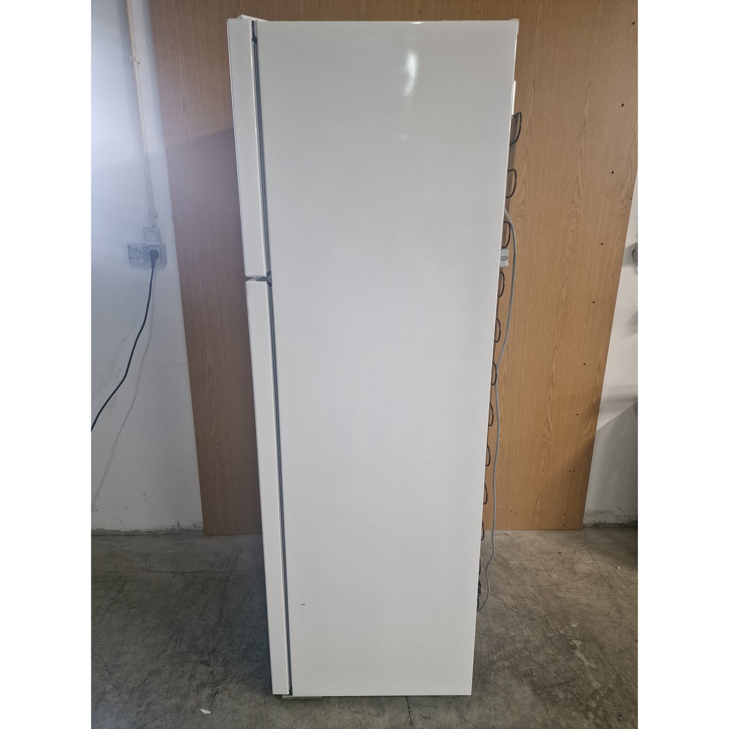 Outlet | Frigorífico Combinado Indesit IT70832W | 437L, Classe E