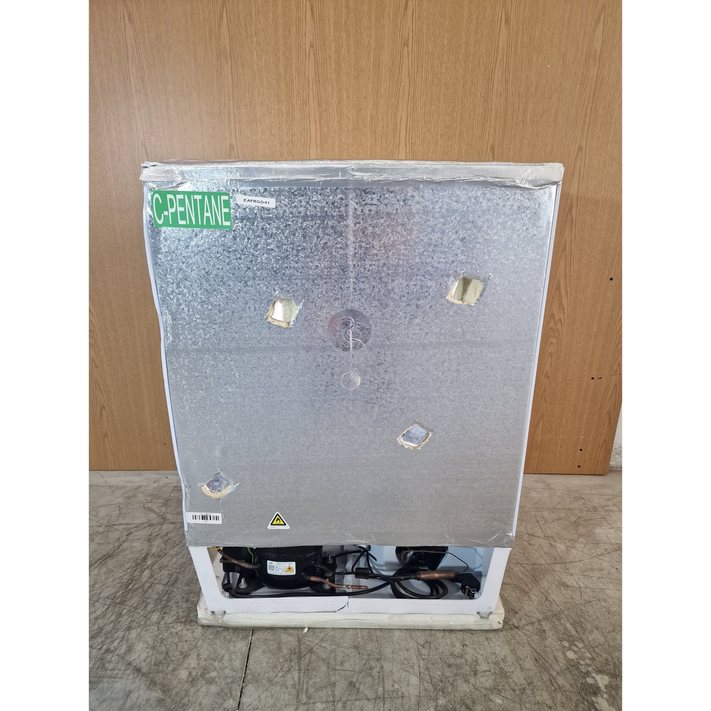 Outlet | Frigorífico Mini Candy CRU164NE/N | 111L, A+, 16L