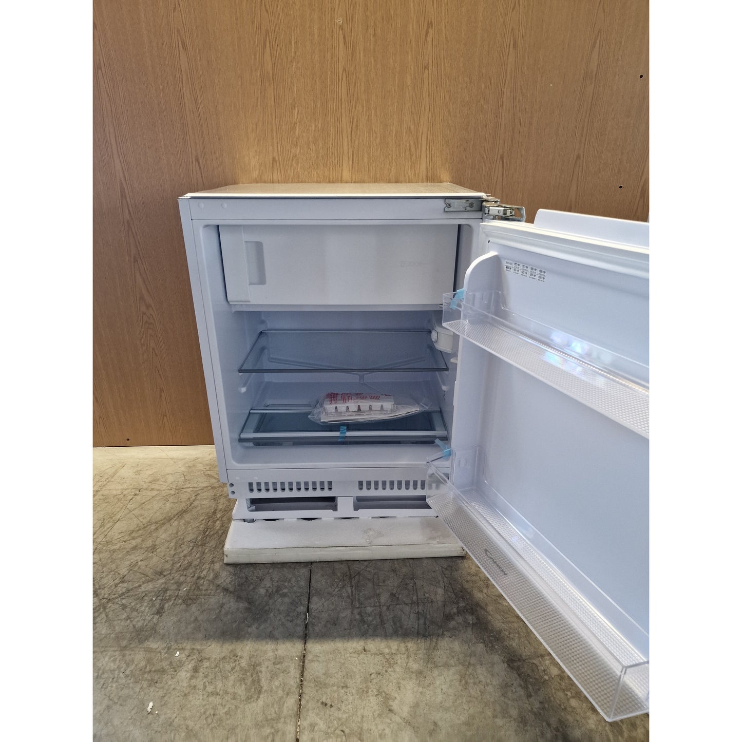 Outlet | Frigorífico Mini Candy CRU164NE/N | 111L, A+, 16L