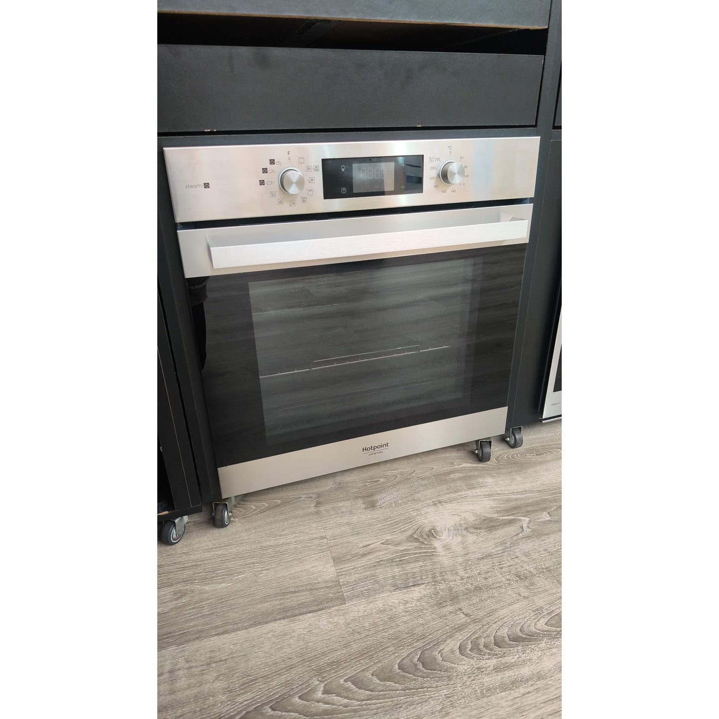 Outlet | Forno Encastre Hotpoint HAO3K58HSU1X | 71L, Pirolítico, Classe A+