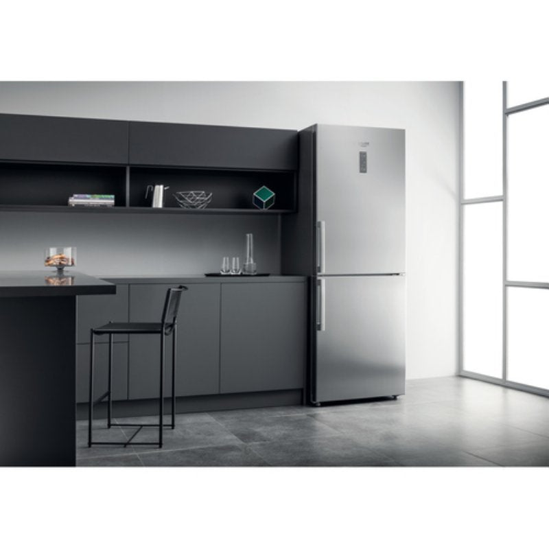 Outlet | Frigorífico Combinado Hotpoint HA70BE 72 X | 444L, No Frost, E
